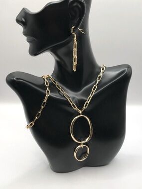 Gold-Tone Oval Link Necklace & Bracelet with Matching Drop Earrings